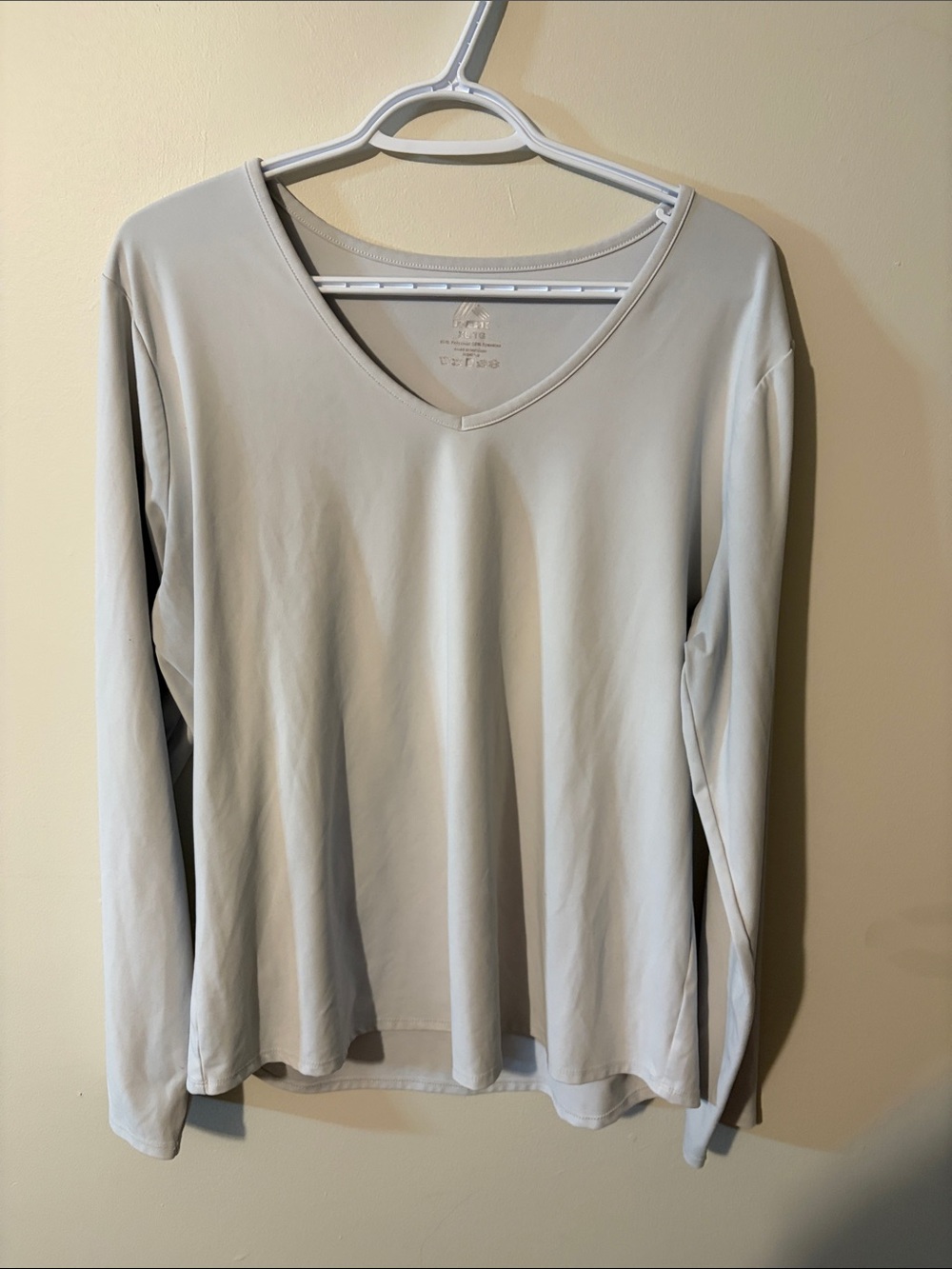 RBX White V-Neck Long Sleeve Women's Top